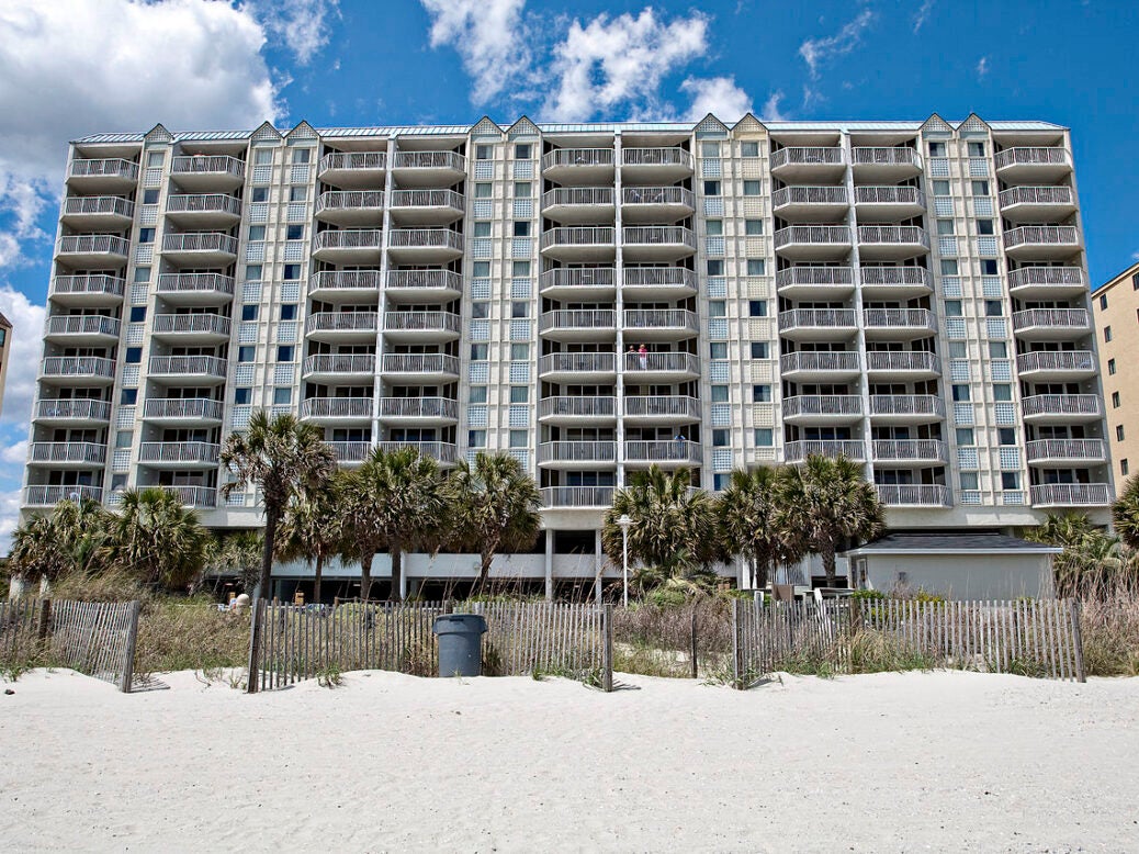 Bluegreen Vacations Holding Corporation