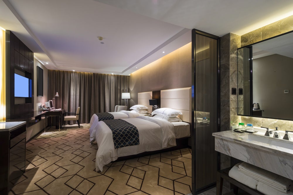 Investors return to luxury hotels in major cities