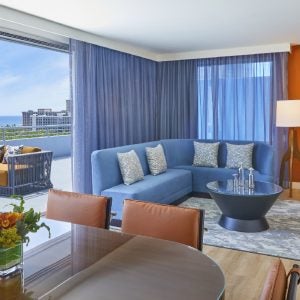 Courtyard by Marriott Waikiki Beach