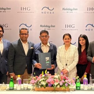 Holiday Inn Goa Kadamba signing